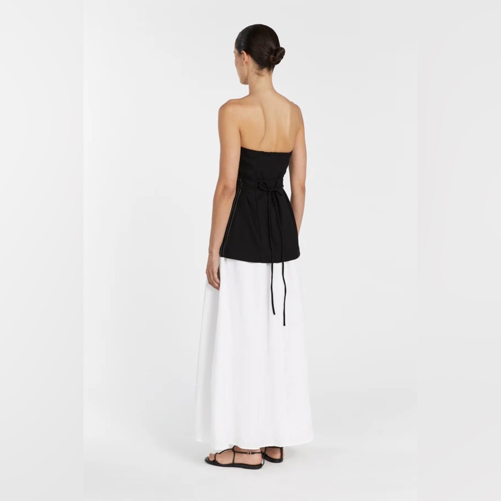 NWT-BLACK STRAPLESS TOP - Picture 4 of 5